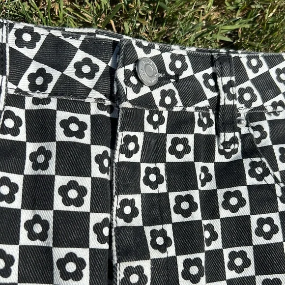 🌸🌵🌼 Pacsun | Floral Denim Skirt - Picture 3 of 4